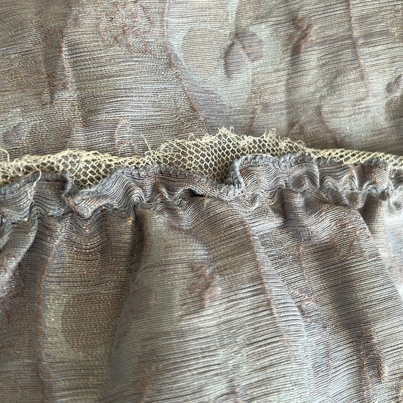 Elie Tahari cropped evening jacket. Blue damask with jeweled collar. - Picture 7 of 8